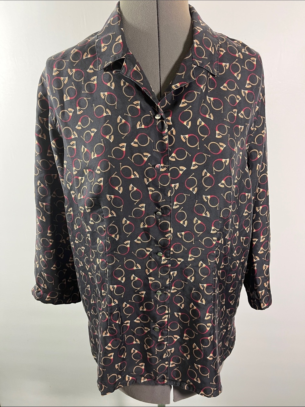 Women’s Black Patterned Button-Front  Top/ Blouse w Trumpets & Horns Motif